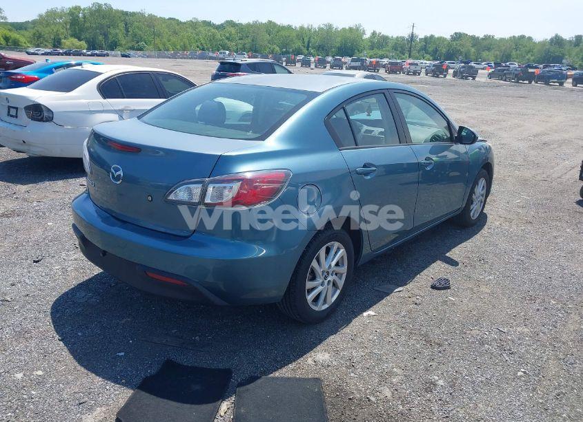 Photo 4 of 2011 Mazda Mazda3 I SPORT (VIN JM1BL1UG4B1448297)