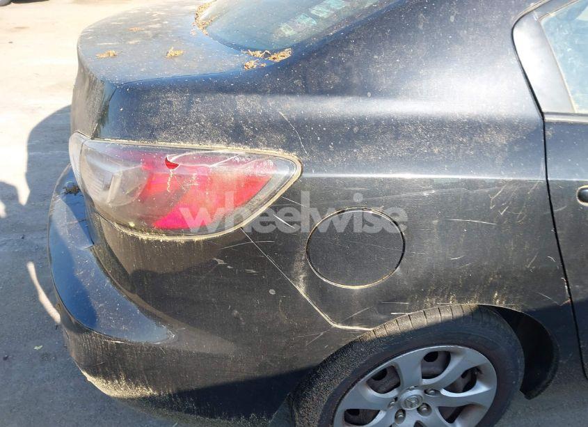 Photo 6 of 2012 Mazda Mazda3 I SPORT (VIN JM1BL1UG4C1508659)