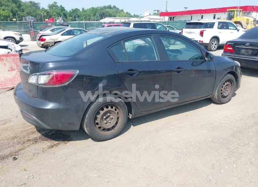 Photo 4 of 2011 Mazda Mazda3 I SPORT (VIN JM1BL1UG5B1387302)