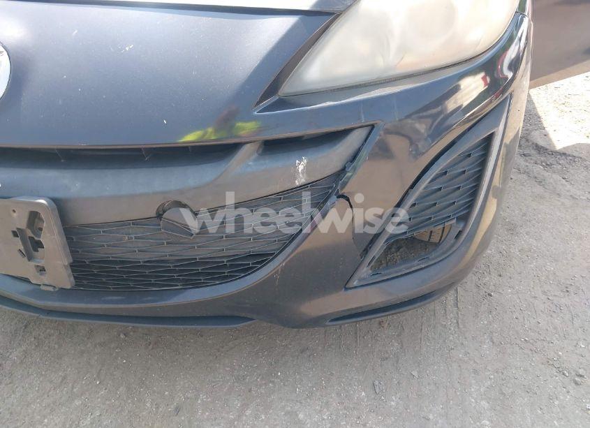 Photo 6 of 2011 Mazda Mazda3 I SPORT (VIN JM1BL1UG5B1387302)