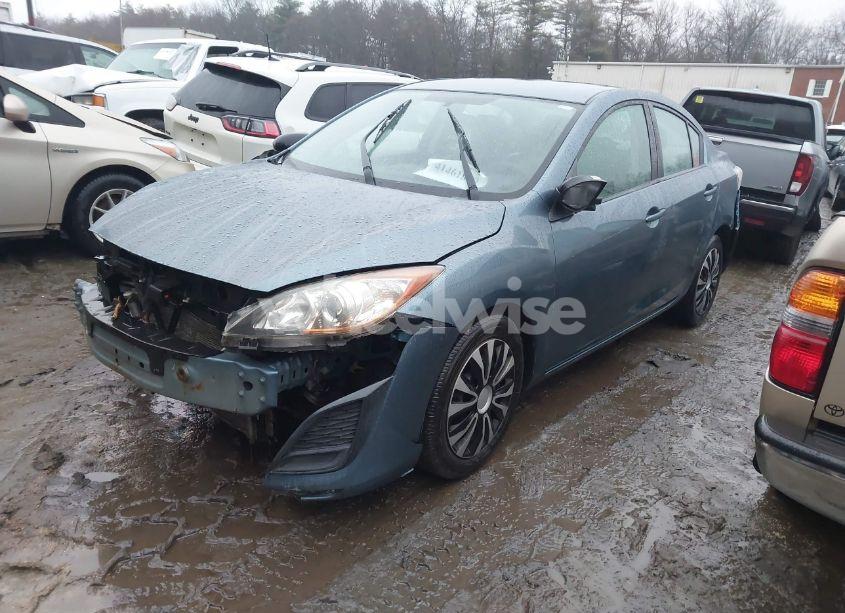 Photo 2 of 2011 Mazda Mazda3 I SPORT (VIN JM1BL1UG5B1432187)