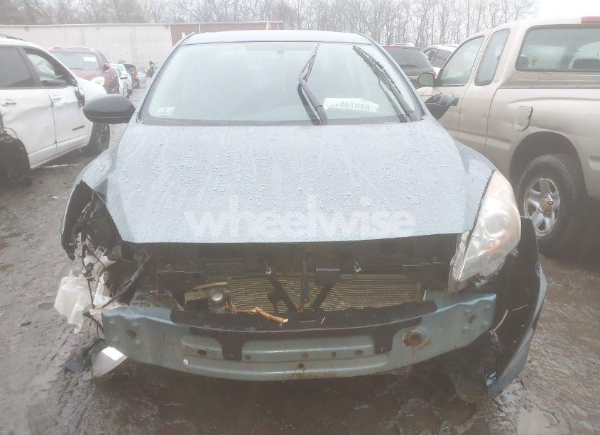 Photo 6 of 2011 Mazda Mazda3 I SPORT (VIN JM1BL1UG5B1432187)