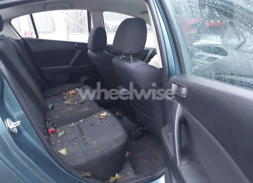 Photo 8 of 2011 Mazda Mazda3 I SPORT (VIN JM1BL1UG5B1432187)