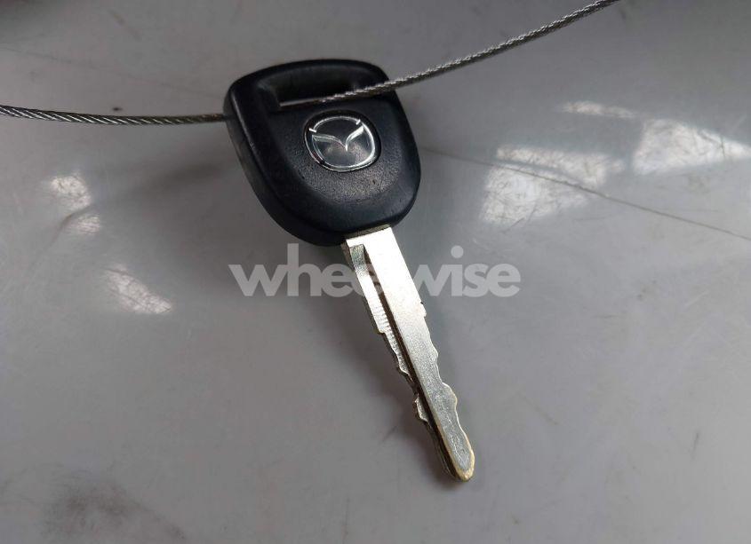 Photo 11 of 2011 Mazda Mazda3 I SPORT (VIN JM1BL1UG5B1464010)