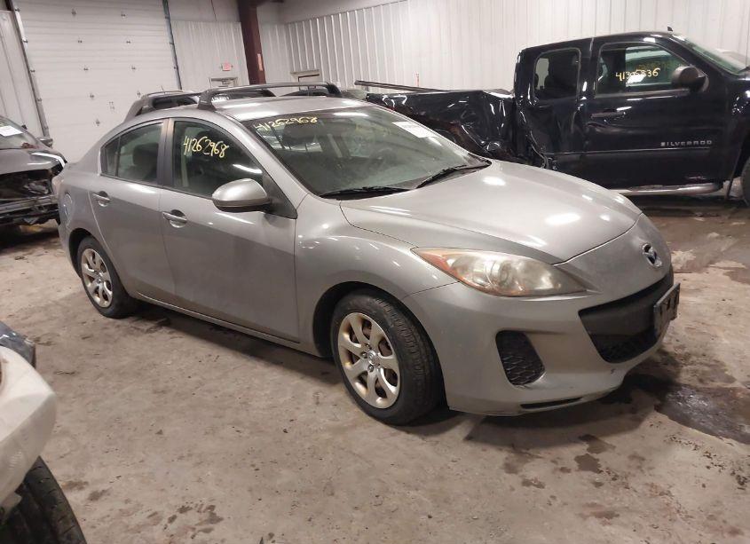 2012 Mazda Mazda3 I SPORT (VIN JM1BL1UG5C1510632) main photo