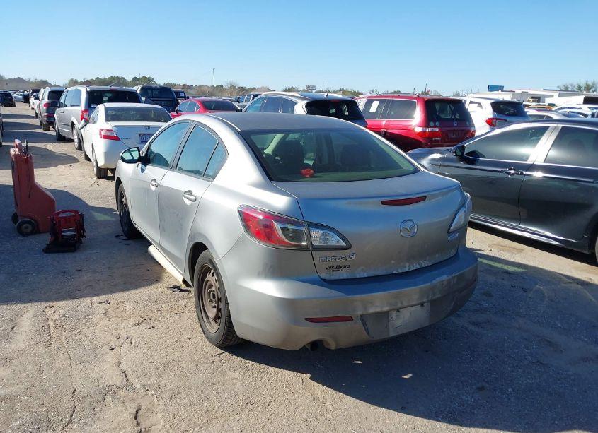 Photo 3 of 2012 Mazda Mazda3 I SPORT (VIN JM1BL1UG5C1562181)