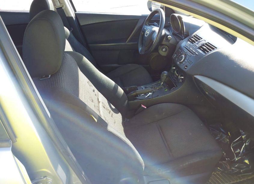 Photo 5 of 2012 Mazda Mazda3 I SPORT (VIN JM1BL1UG5C1562181)