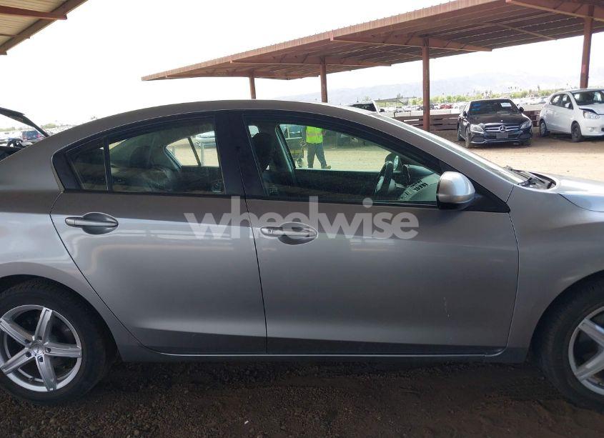 Photo 13 of 2011 Mazda Mazda3 I SPORT (VIN JM1BL1UG6B1394792)