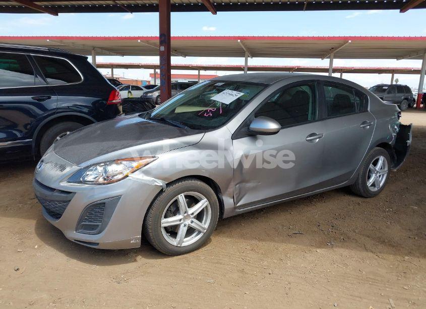 Photo 2 of 2011 Mazda Mazda3 I SPORT (VIN JM1BL1UG6B1394792)