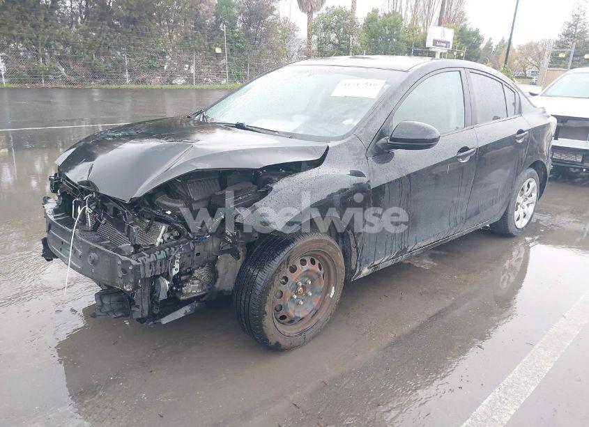 Photo 2 of 2012 Mazda Mazda3 I SPORT (VIN JM1BL1UG6C1548502)