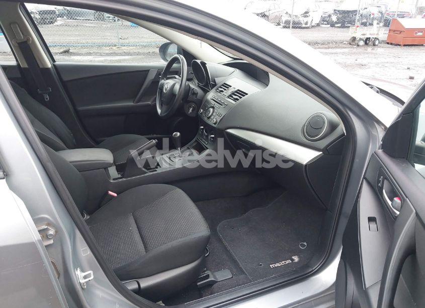Photo 5 of 2012 Mazda Mazda3 I SPORT (VIN JM1BL1UG6C1566918)