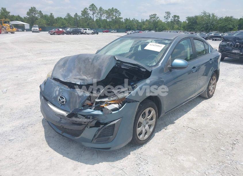 Photo 2 of 2011 Mazda Mazda3 I SPORT (VIN JM1BL1UG7B1385678)