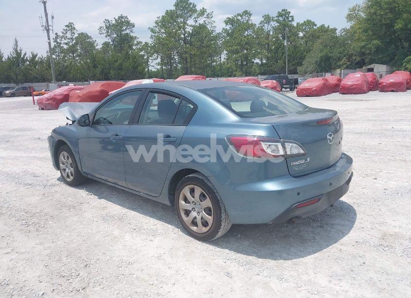 Photo 3 of 2011 Mazda Mazda3 I SPORT (VIN JM1BL1UG7B1385678)