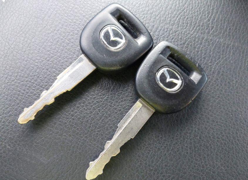 Photo 11 of 2011 Mazda Mazda3 I SPORT (VIN JM1BL1UG8B1463725)