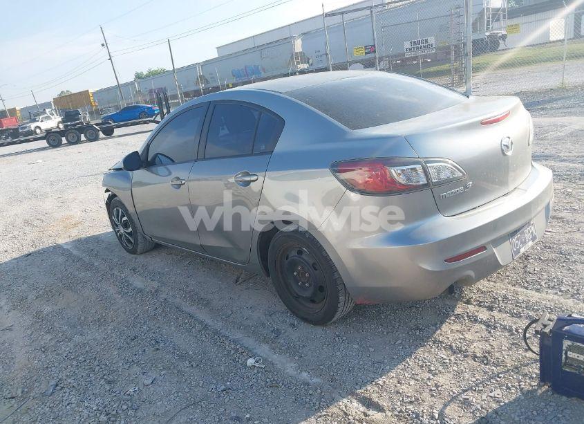 Photo 3 of 2012 Mazda Mazda3 I SPORT (VIN JM1BL1UG8C1520099)