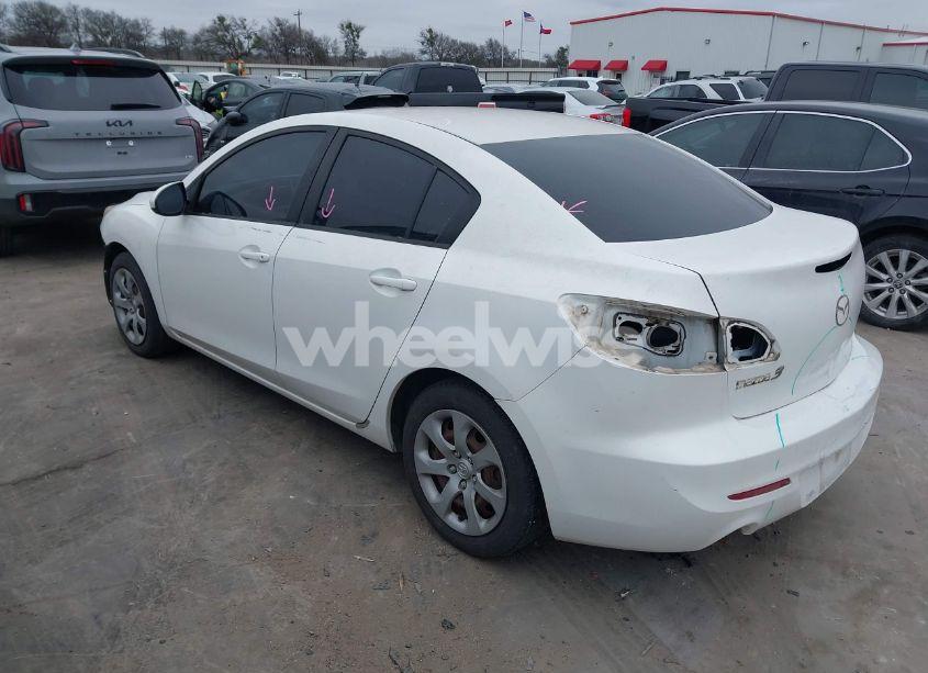 Photo 3 of 2012 Mazda Mazda3 I SPORT (VIN JM1BL1UG8C1597975)