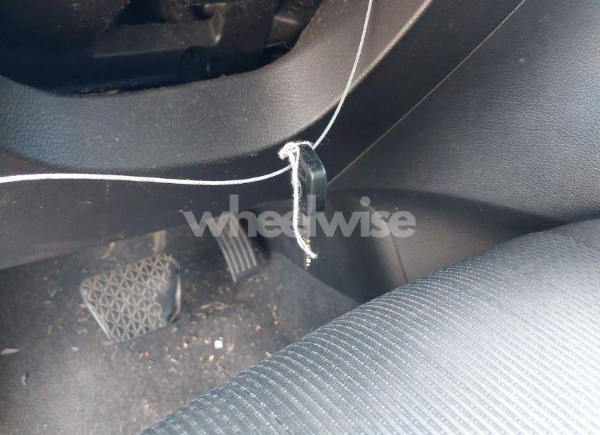 Photo 11 of 2011 Mazda Mazda3 I SPORT (VIN JM1BL1UG9B1440342)