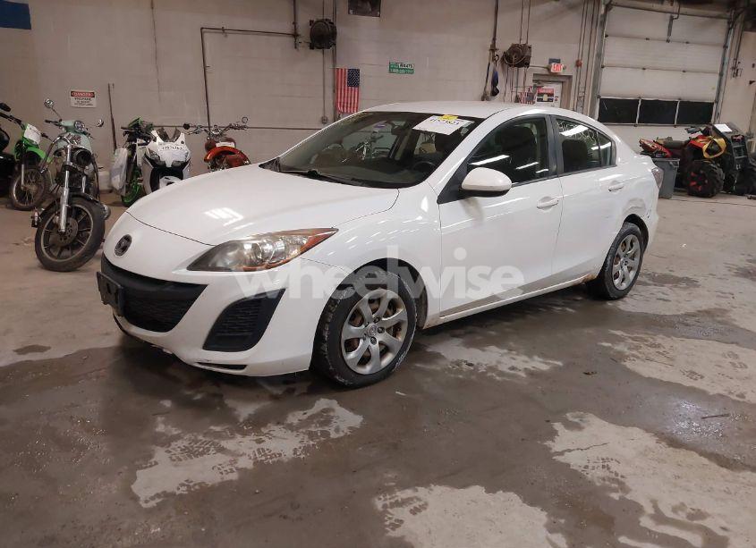 Photo 2 of 2011 Mazda Mazda3 I SPORT (VIN JM1BL1UG9B1901393)