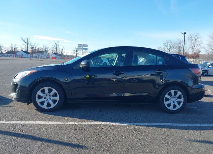 Photo 14 of 2012 Mazda Mazda3 I SPORT (VIN JM1BL1UG9C1554469)