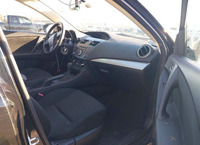Photo 5 of 2012 Mazda Mazda3 I SPORT (VIN JM1BL1UG9C1554469)