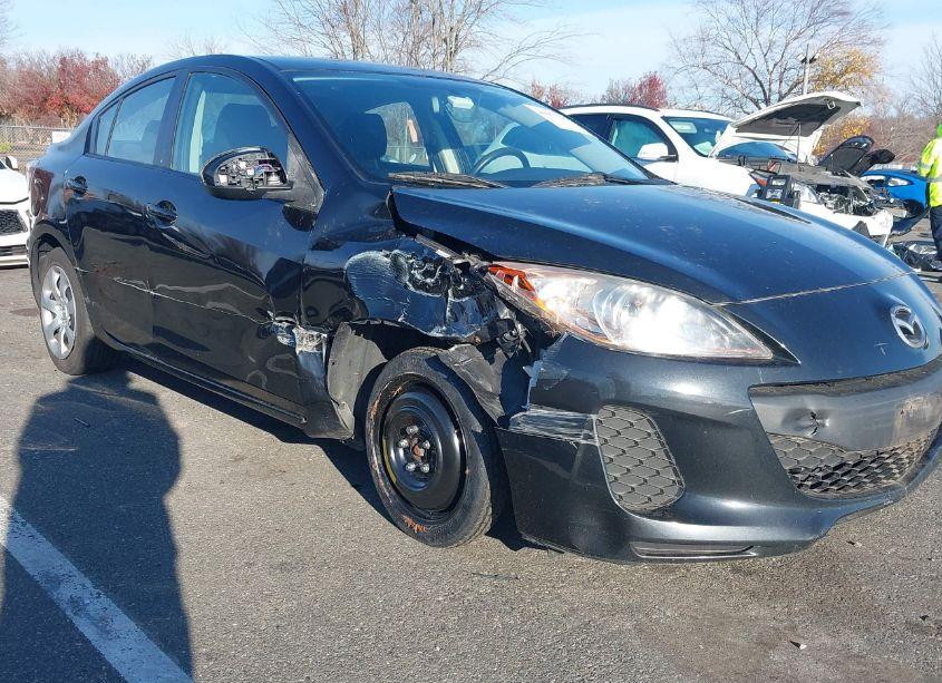 Photo 6 of 2012 Mazda Mazda3 I SPORT (VIN JM1BL1UG9C1554469)