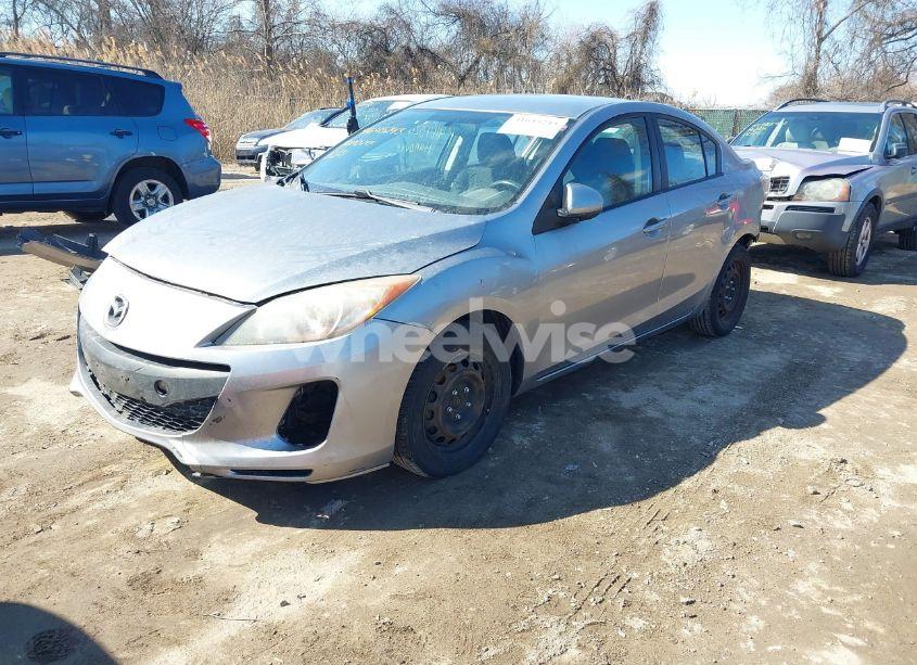 Photo 2 of 2012 Mazda Mazda3 I SPORT (VIN JM1BL1UG9C1586337)