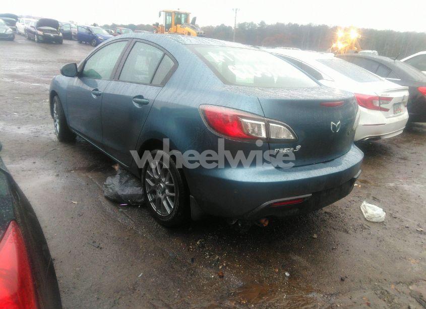 Photo 3 of 2011 Mazda Mazda3 I SPORT (VIN JM1BL1UGXB1361861)