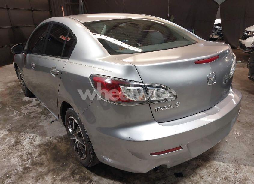 Photo 3 of 2012 Mazda Mazda3 I SPORT (VIN JM1BL1UGXC1506740)