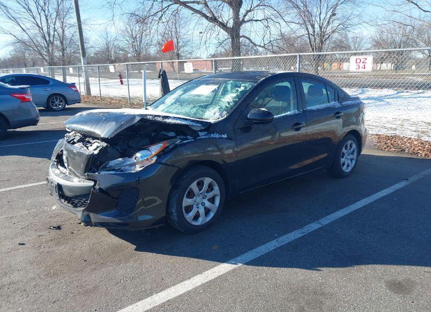 Photo 2 of 2012 Mazda Mazda3 I SPORT (VIN JM1BL1UGXC1507788)