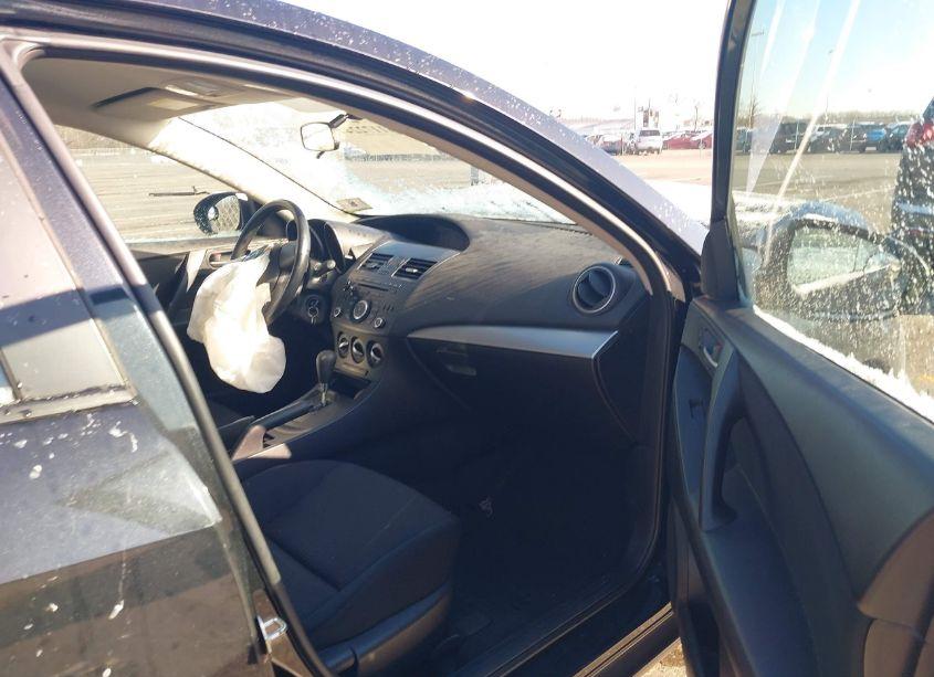 Photo 5 of 2012 Mazda Mazda3 I SPORT (VIN JM1BL1UGXC1507788)