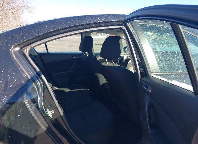 Photo 8 of 2012 Mazda Mazda3 I SPORT (VIN JM1BL1UGXC1507788)