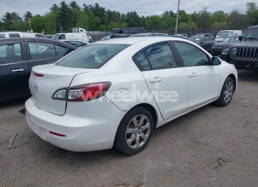 Photo 4 of 2012 Mazda Mazda3 I SPORT (VIN JM1BL1UGXC1519939)