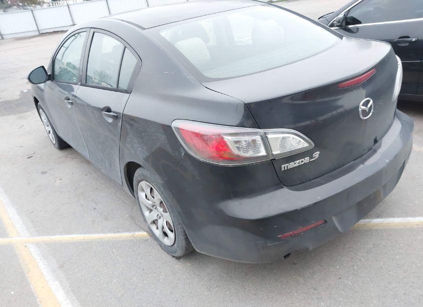 Photo 3 of 2012 Mazda Mazda3 I SPORT (VIN JM1BL1UGXC1523697)