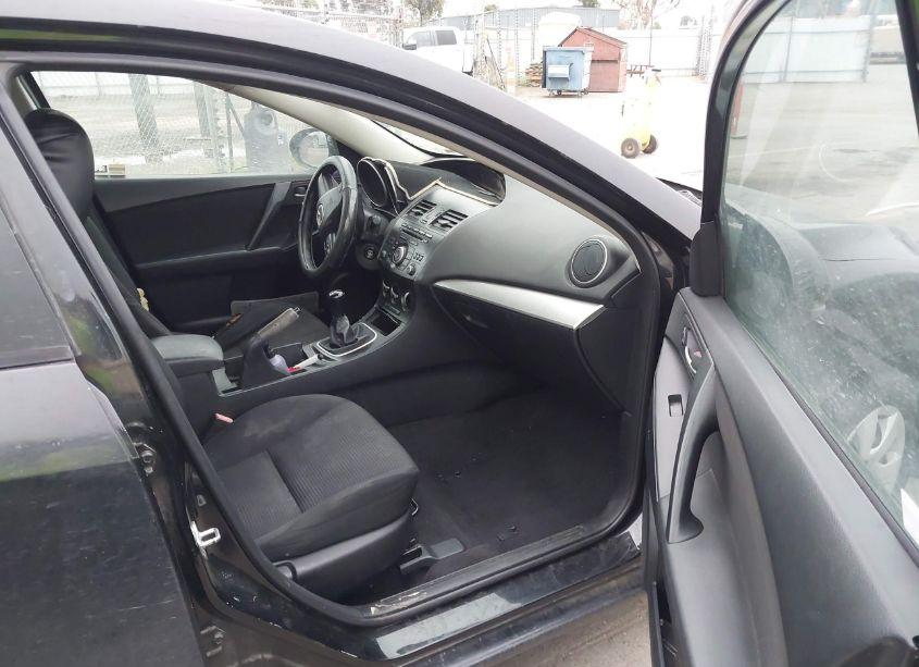 Photo 5 of 2012 Mazda Mazda3 I SPORT (VIN JM1BL1UGXC1523697)