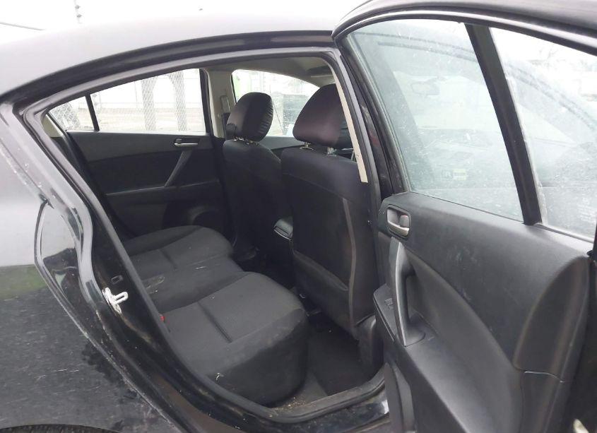 Photo 8 of 2012 Mazda Mazda3 I SPORT (VIN JM1BL1UGXC1523697)