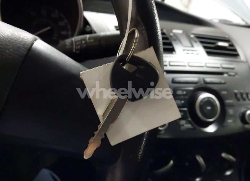 Photo 11 of 2012 Mazda Mazda3 I SPORT (VIN JM1BL1UGXC1530925)