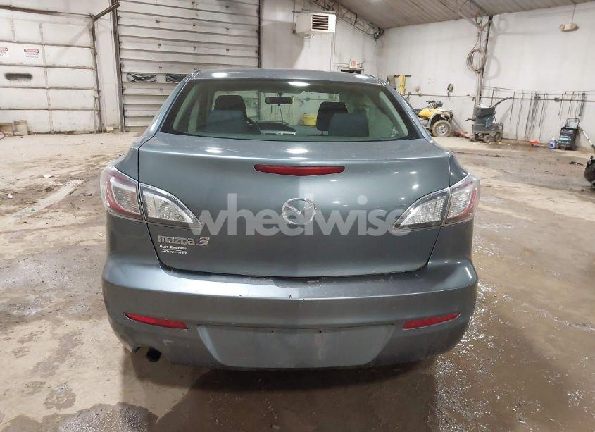 Photo 16 of 2012 Mazda Mazda3 I SPORT (VIN JM1BL1UGXC1530925)