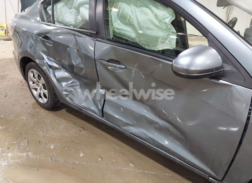 Photo 6 of 2012 Mazda Mazda3 I SPORT (VIN JM1BL1UGXC1530925)