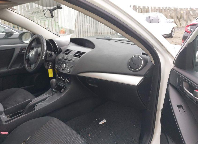 Photo 5 of 2012 Mazda Mazda3 I SPORT (VIN JM1BL1UGXC1549121)