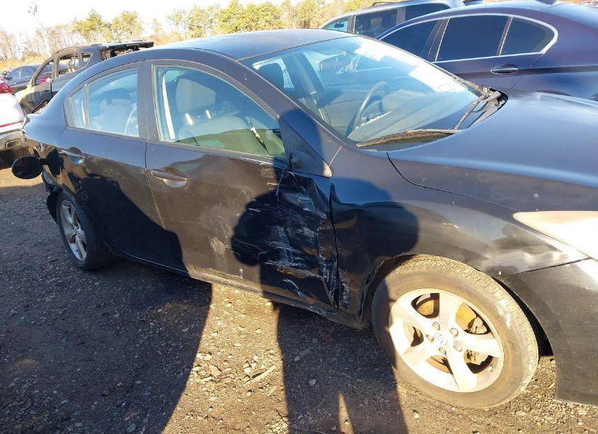 Photo 6 of 2012 Mazda Mazda3 I SPORT (VIN JM1BL1UGXC1589473)