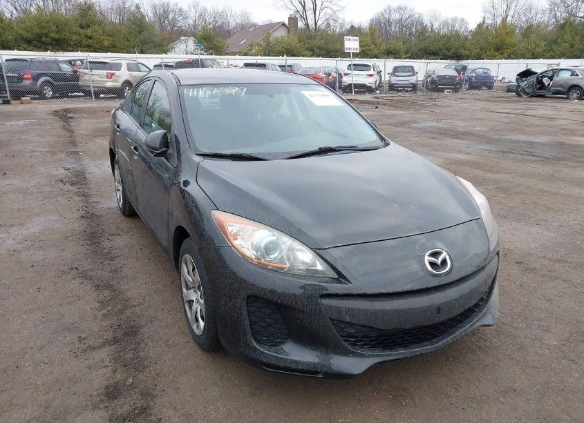 2013 Mazda Mazda3 I SPORT (VIN JM1BL1UP4D1755133) main photo