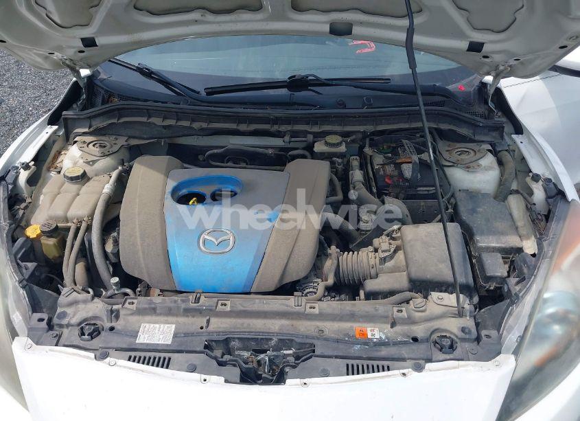 Photo 10 of 2013 Mazda Mazda3 I SPORT (VIN JM1BL1UP4D1790142)