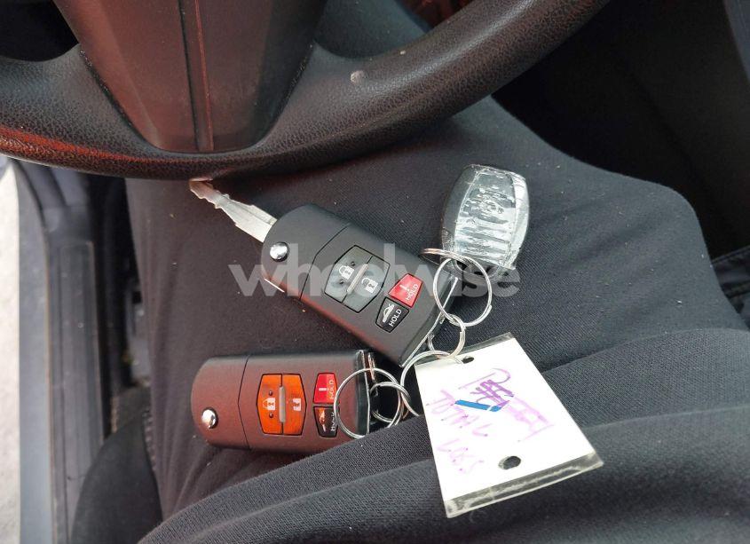 Photo 11 of 2013 Mazda Mazda3 I SPORT (VIN JM1BL1UP6D1822475)