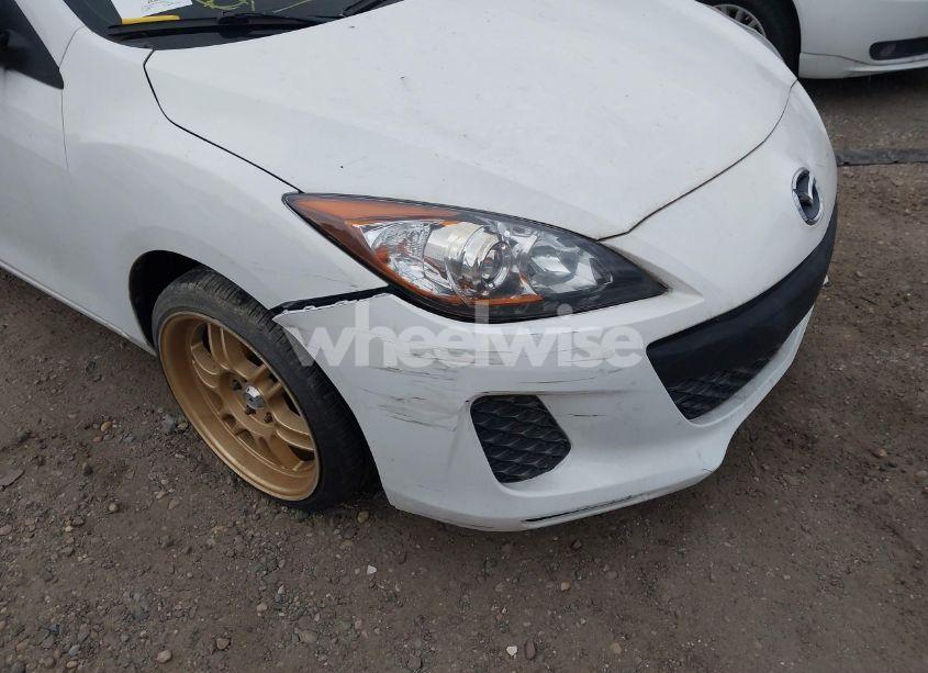 Photo 6 of 2013 Mazda Mazda3 I SPORT (VIN JM1BL1UP8D1833686)