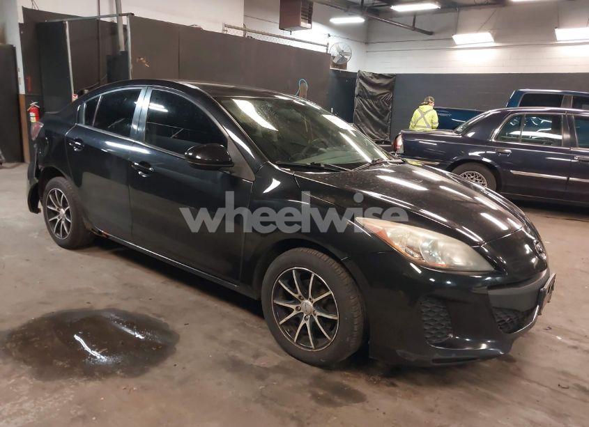 2013 Mazda Mazda3 I SPORT (VIN JM1BL1UP9D1738392) main photo