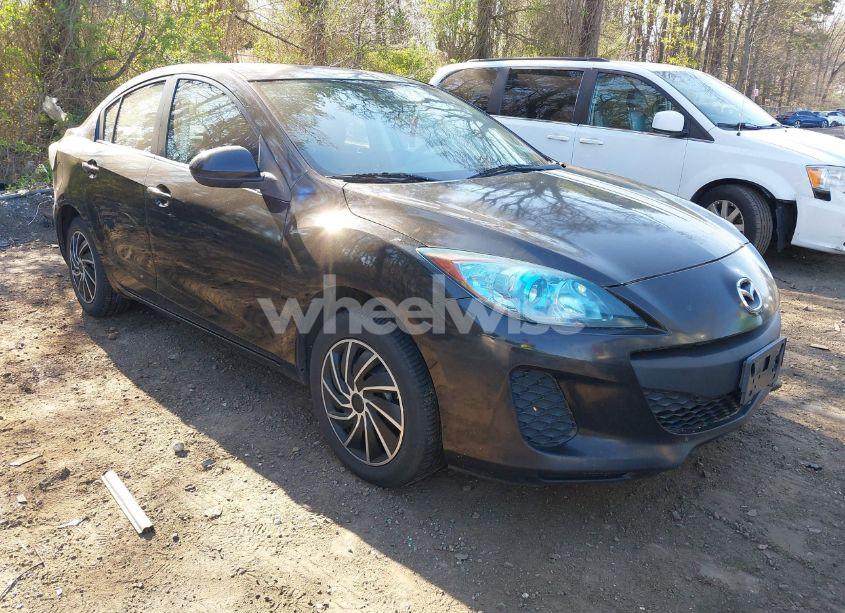 2013 Mazda Mazda3 I SPORT (VIN JM1BL1UP9D1827153) main photo