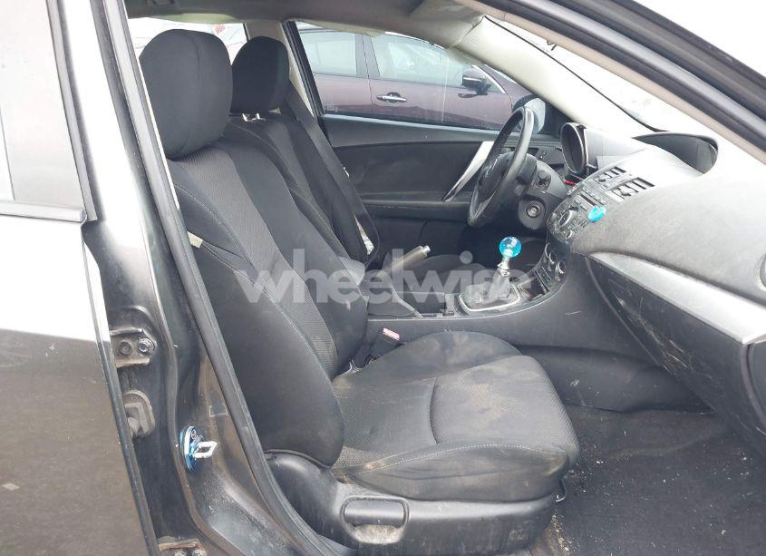 Photo 5 of 2012 Mazda Mazda3 S TOURING (VIN JM1BL1V54C1503006)