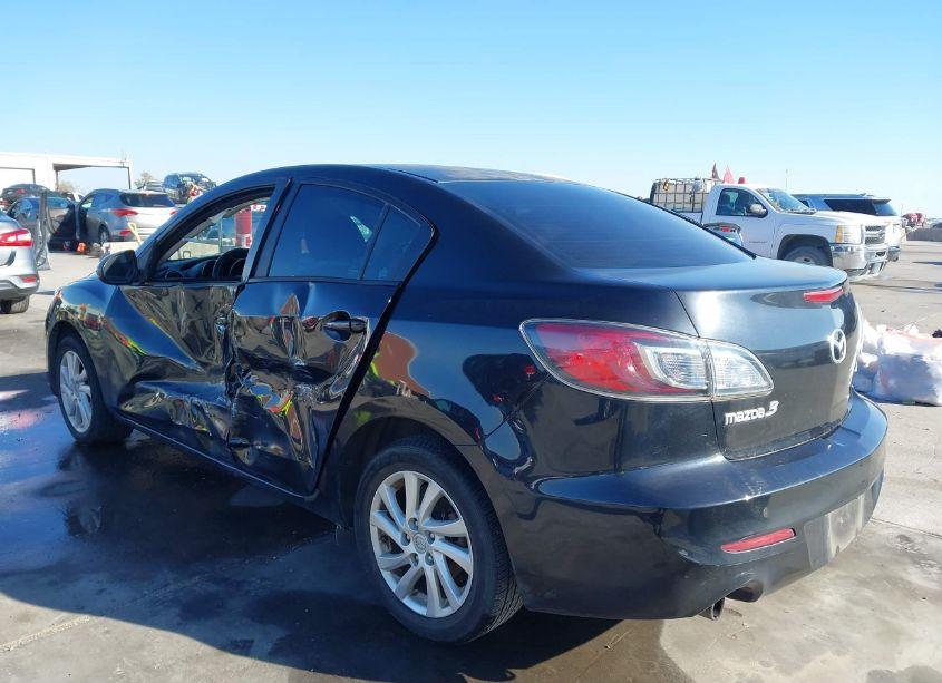 Photo 3 of 2012 Mazda Mazda3 I TOURING (VIN JM1BL1V70C1589447)