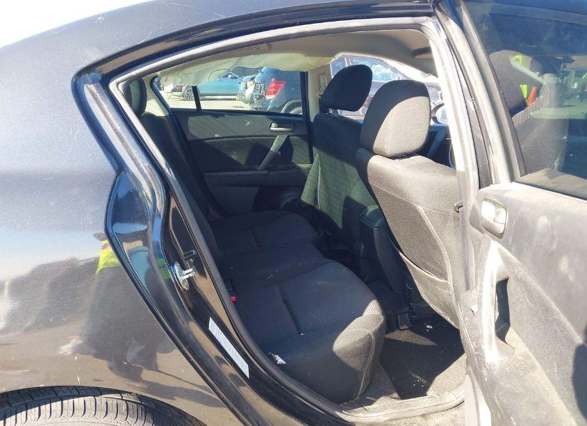 Photo 8 of 2012 Mazda Mazda3 I TOURING (VIN JM1BL1V70C1589447)