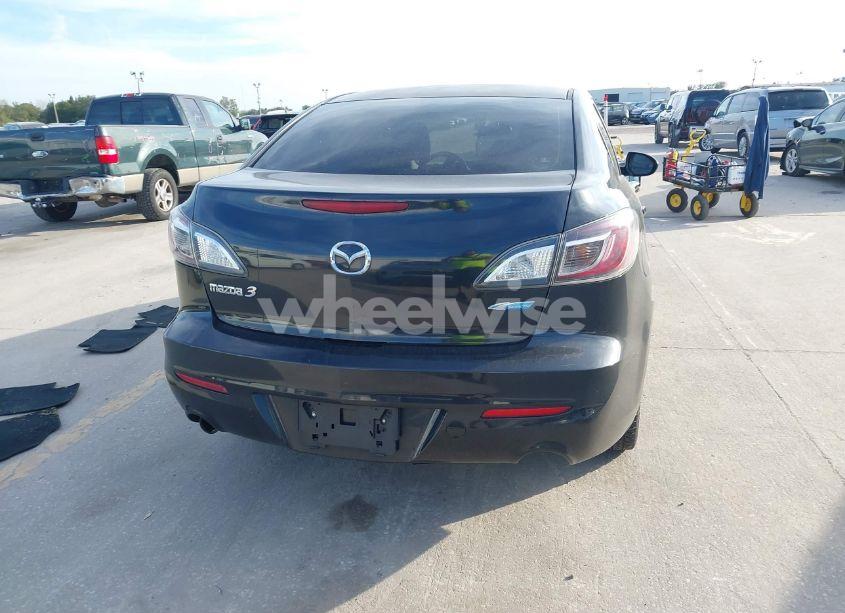 Photo 16 of 2012 Mazda Mazda3 I TOURING (VIN JM1BL1V70C1633656)